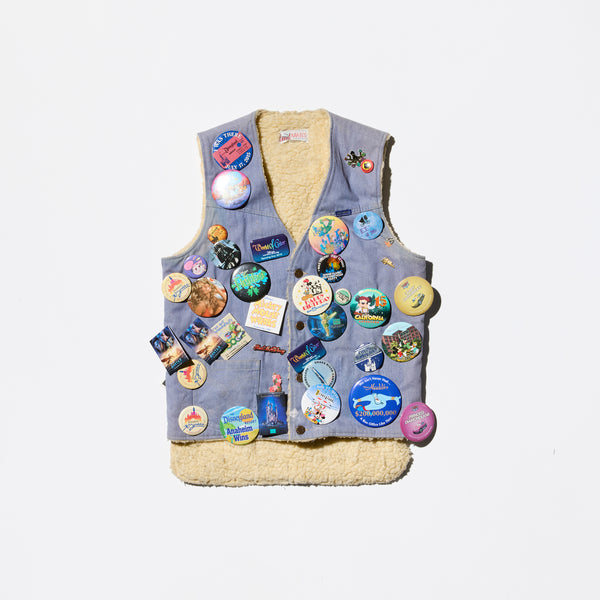 Vintage《KAK-EES BY BIG YANK》Boa Vest with Lots of Almost Disney Type Badges